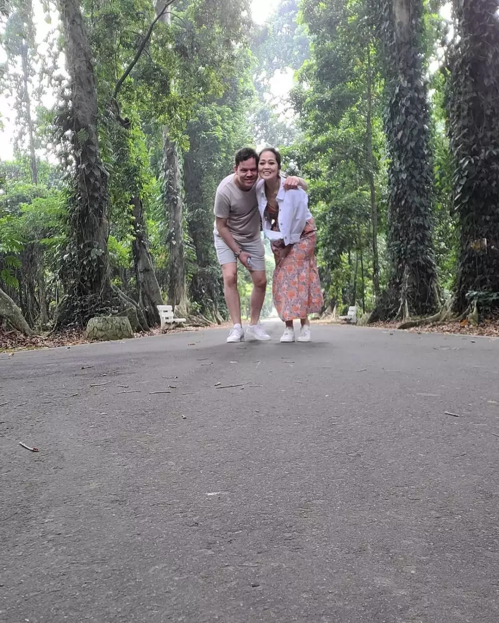 Gracia Indri dan pacar bulenya © berbagai sumber