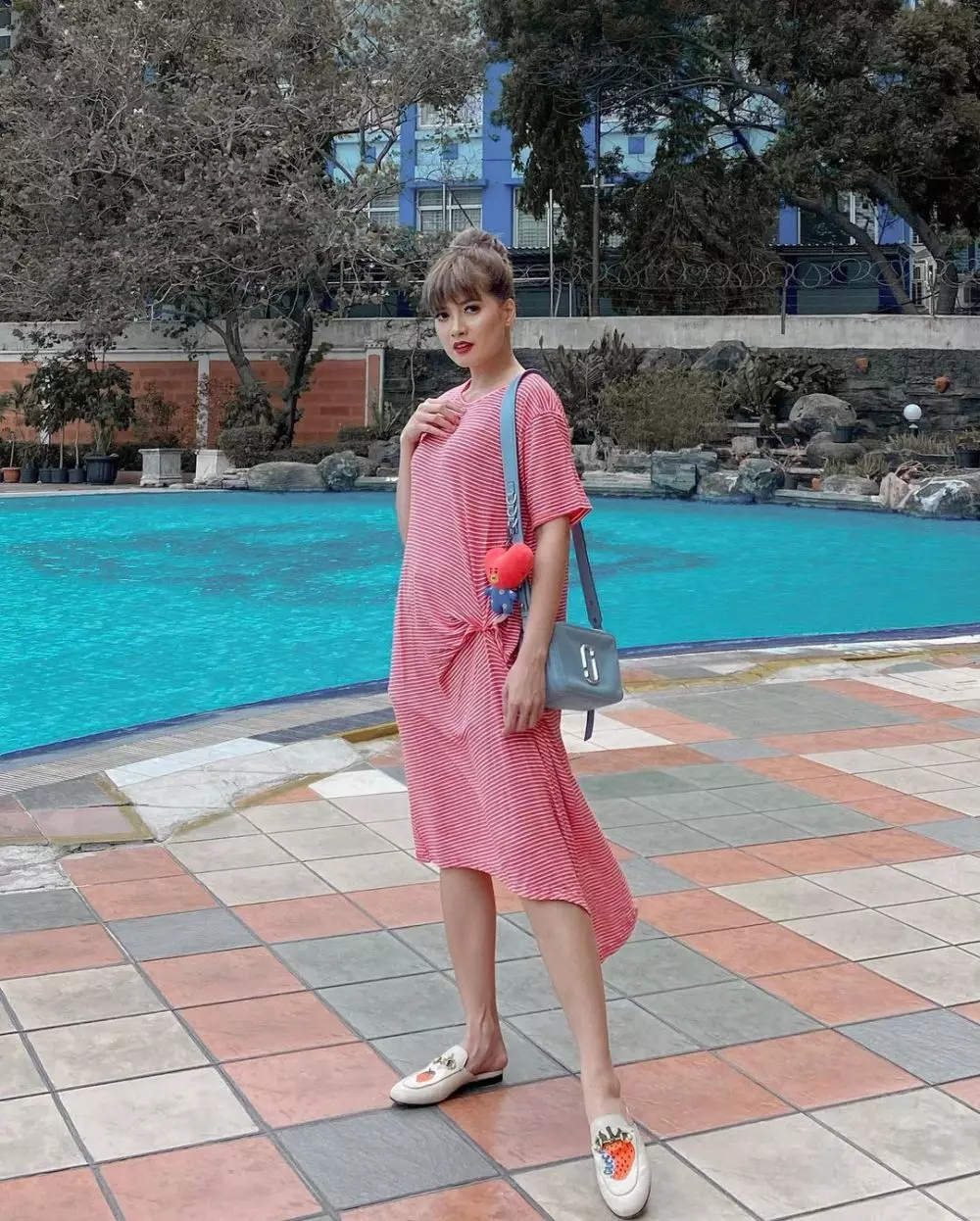 potret Chika Jessica saat kenakan dress © 2021 brilio.net