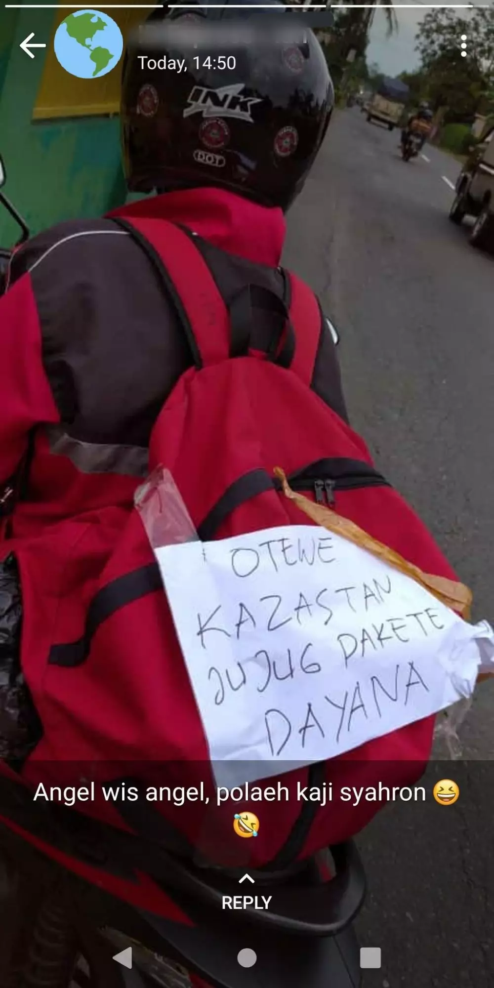 Tulisan di belakang motor kurir © berbagai sumber