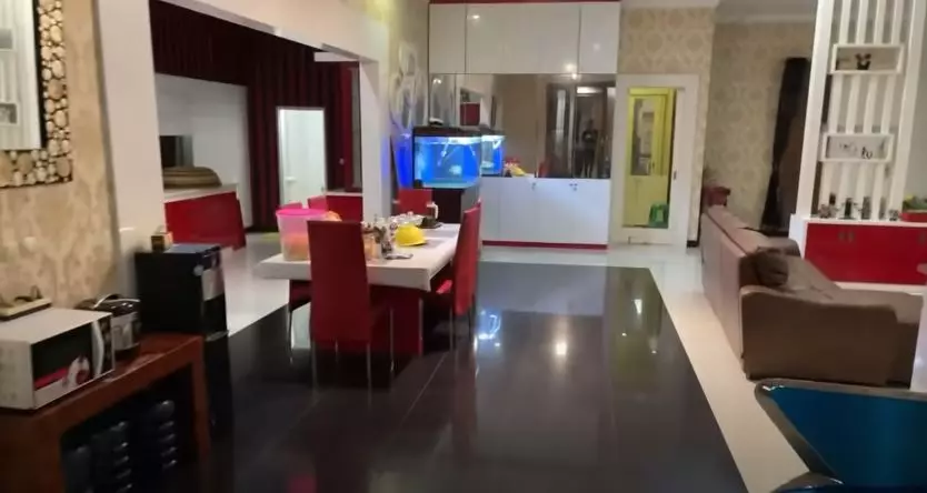 Momen sahur keluarga Sule dan Nathalie Holscher © YouTube