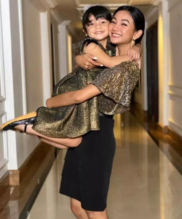 Potret kompak pemeran Elsa dan Reina Ikatan Cinta © berbagai sumber