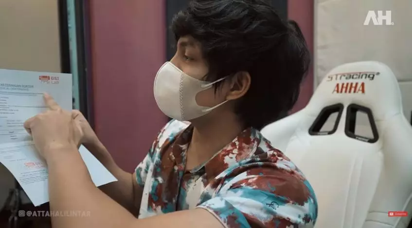Atta sembuh beri kejutan pada Aurel © 2021 brilio.net Atta sembuh beri kejutan pada Aurel © 2021 brilio.net