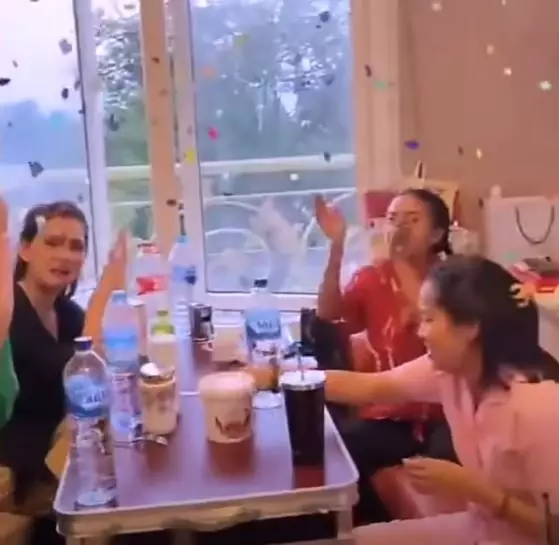 potret pemain Ikatan Cinta buka bersama © 2021 brilio.net potret pemain Ikatan Cinta buka bersama © 2021 brilio.net