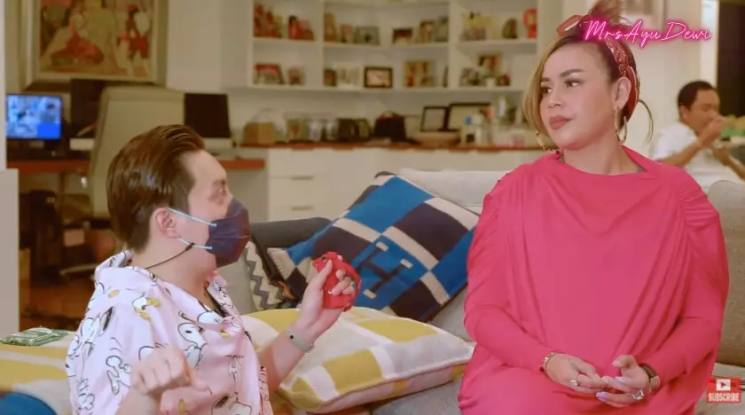 Momen reuni Geng Menteri Ceria YouTube/MrsAyuDewi Momen reuni Geng Menteri Ceria YouTube/MrsAyuDewi