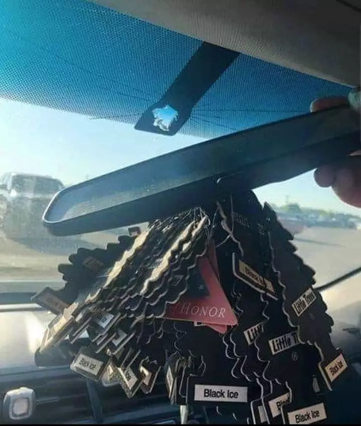 interior mobil nyeneleh © 2021 berbagai sumber