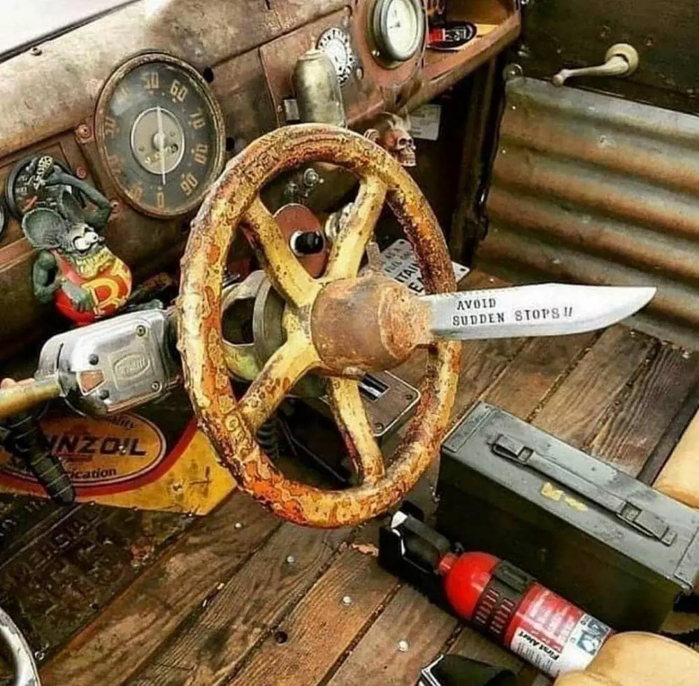 interior mobil nyeneleh © 2021 berbagai sumber