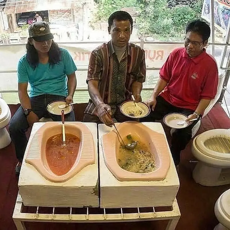 makan bareng-bareng © 2021 Instagram