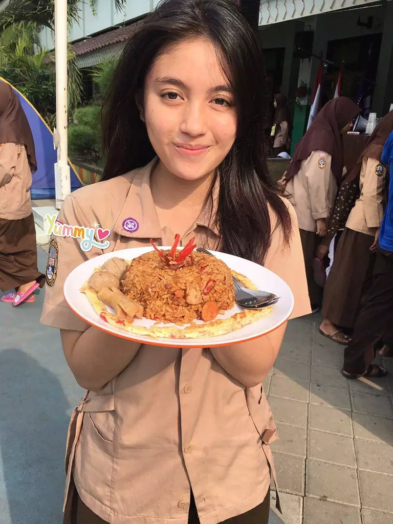 potret lawas seleb pakai seragam pramuka © instagram