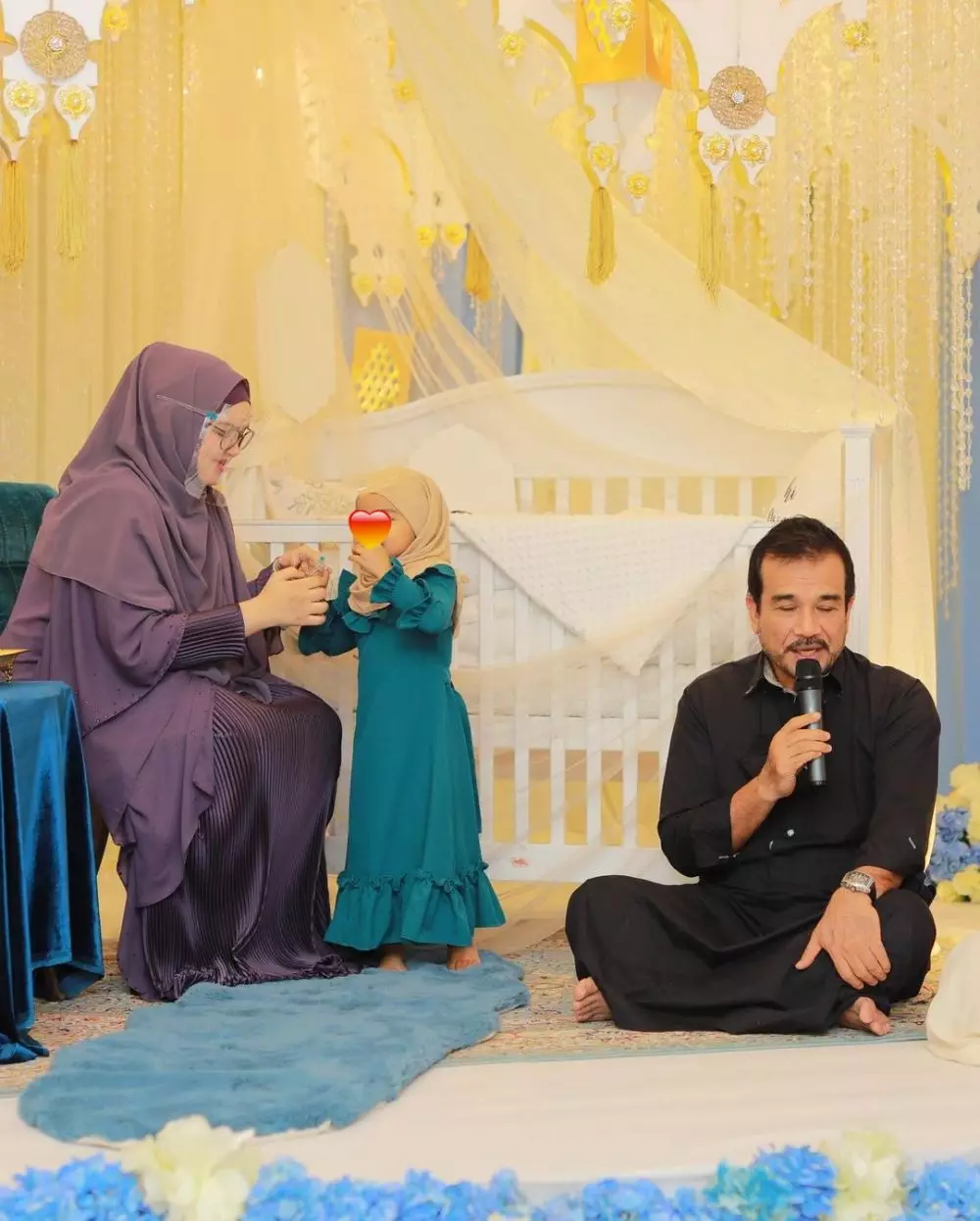 momen aqiqah anak kedua siti nurhaliza © instagram