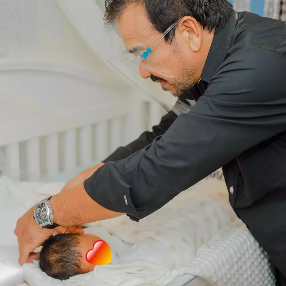 momen aqiqah anak kedua siti nurhaliza © instagram