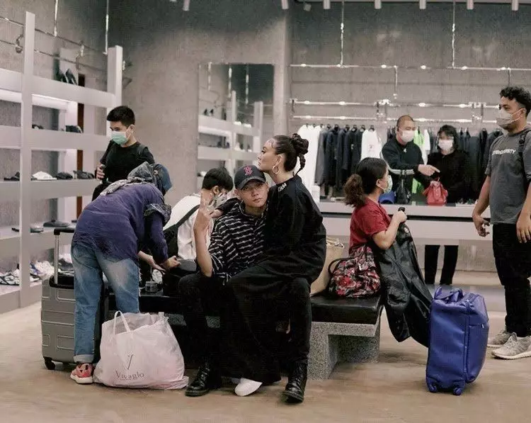 potret manis agnez mo dan adam rosyadi © instagram potret manis agnez mo dan adam rosyadi © instagram