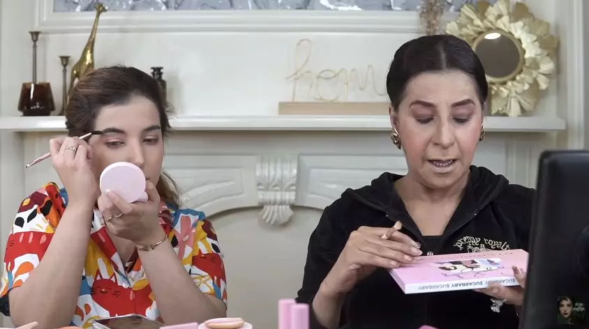 Momen Tasya Farasya & ibu tiru karakter penthouse YouTube/Tasya Farasya