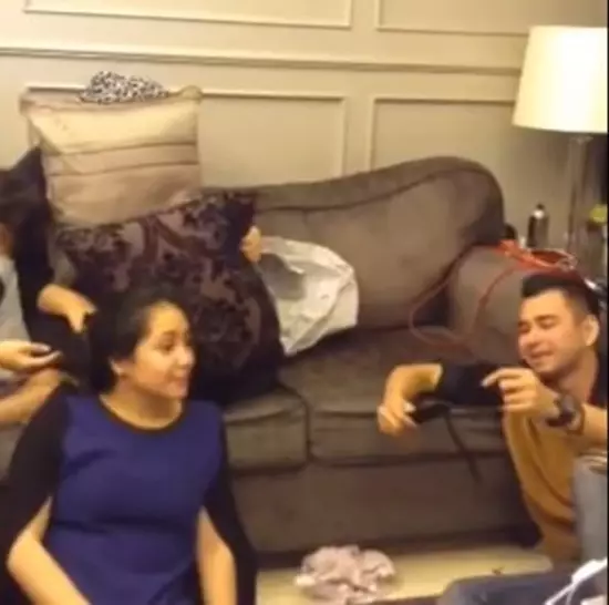 potret lawas Raffi melamar Nagita © YouTube potret lawas Raffi melamar Nagita © YouTube