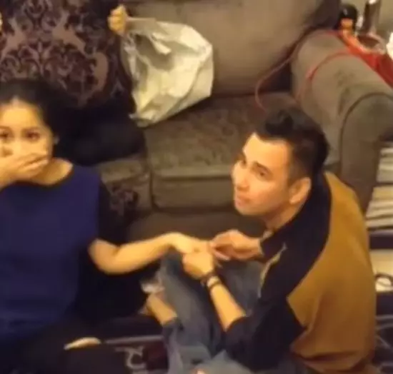 potret lawas Raffi melamar Nagita © YouTube potret lawas Raffi melamar Nagita © YouTube