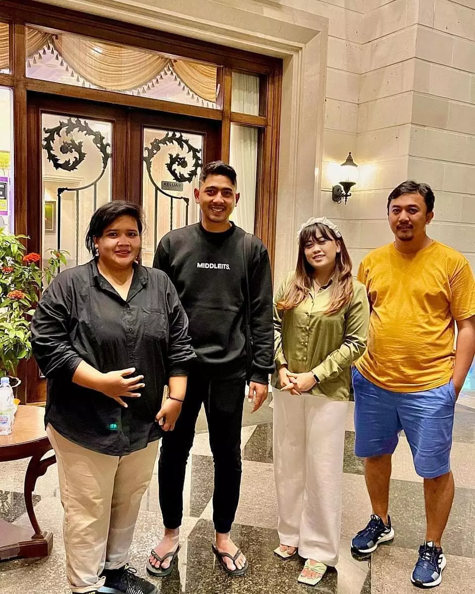 Potret terbaru Arya Saloka usai potong rambut Instagram