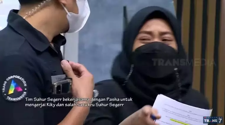 Momen Pasha 'Ungu' marah diroasting © YouTube/TRANS7 OFFICIAL