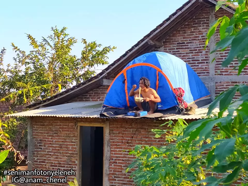 momen saat camping © 2021 Berbagai sumber