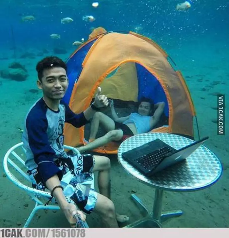 momen saat camping © 2021 Berbagai sumber