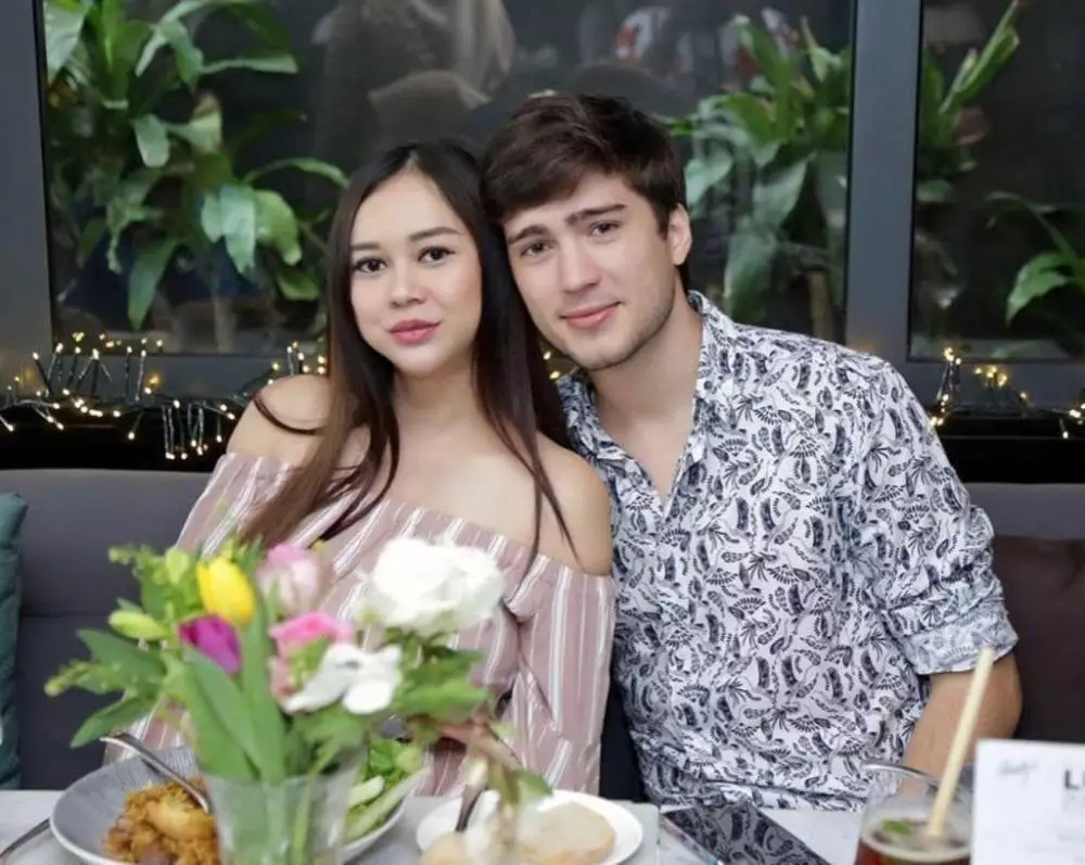 Momen kenangan Aura Kasih dan Eryck Amaral © 2021 brilio.net