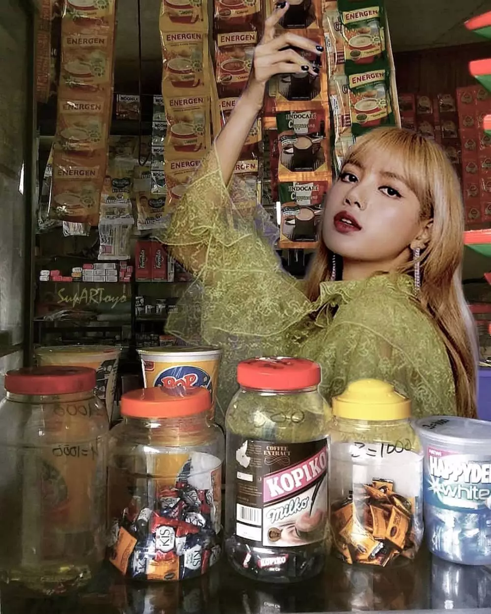 blackpink jadi pedagang kaki lima © 2021 berbagai sumber