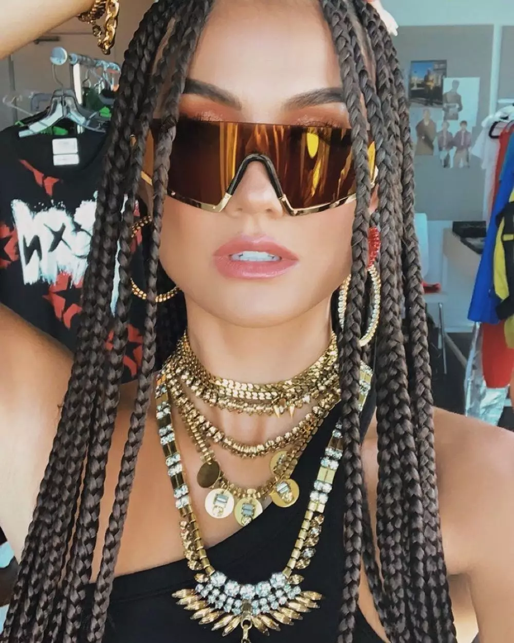 Potret seleb rambut cornrows dari berbagai sumber