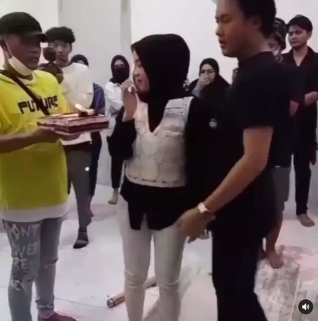 Momen surprise ultah Putri Delina © Instagram/@putridelinaa Momen surprise ultah Putri Delina © Instagram/@putridelinaa