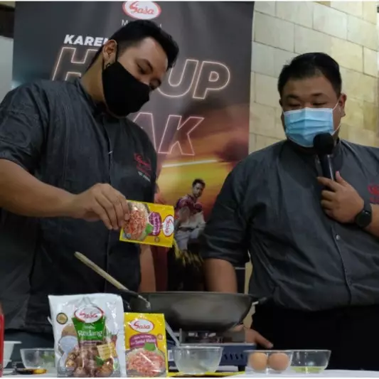 Gelar bukber 21.562 porsi, brand bumbu racik ini raih rekor MURI