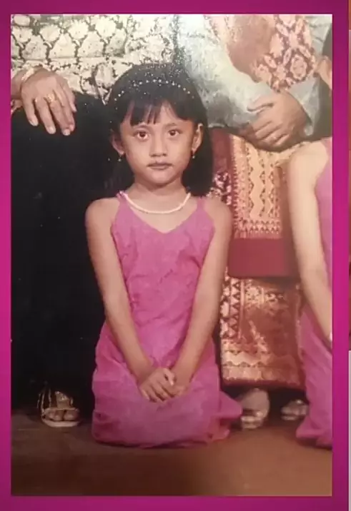 potret lawas Anissa Aziza © 2021 brilio.net YouTube