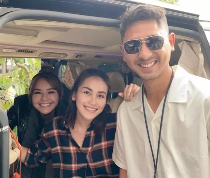 Ayu Ting Ting bertemu pemain Ikatan Cinta © 2021 brilio.net Instagram Ayu Ting Ting bertemu pemain Ikatan Cinta © 2021 brilio.net Instagram