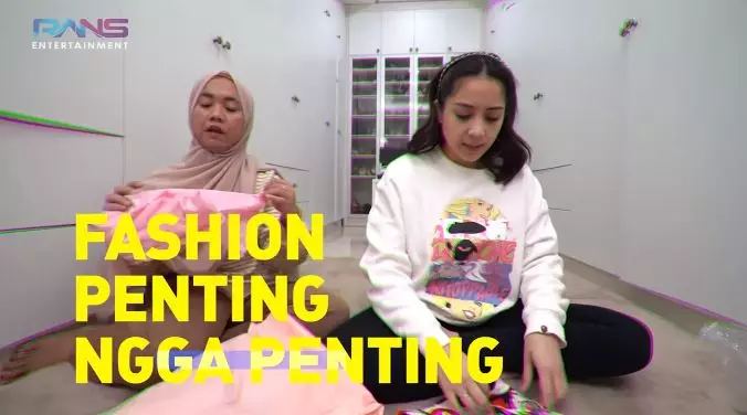Nagita Slavina pakai baju harga Rp 100 ribuan © 2021 brilio.net