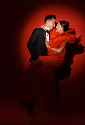 Gaya pemotretan terbaru keluarga Darius Sinathrya © Instagram/@riomotret Gaya pemotretan terbaru keluarga Darius Sinathrya © Instagram/@riomotret