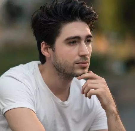 Eryck Amaral tulis pesan untuk putrinya © Instagram/@eryckama_ral