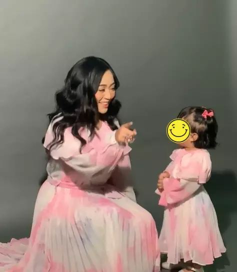 pemotretan Rachel Vennya dan putrinya © 2021 brilio.net pemotretan Rachel Vennya dan putrinya © 2021 brilio.net