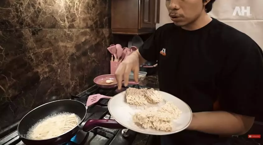 momen atta halilintar masa buka puasa untuk aurel © YouTube