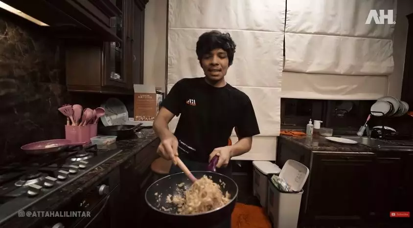 momen atta halilintar masa buka puasa untuk aurel © YouTube