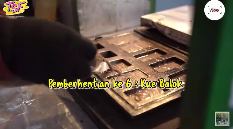 Momen Irwan & Zaskia ngabuburit perdana © YouTube/The Sungkars Family 