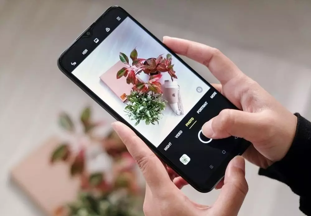 5 HP Realme Terbaik 2021 © 2021 brilio.net