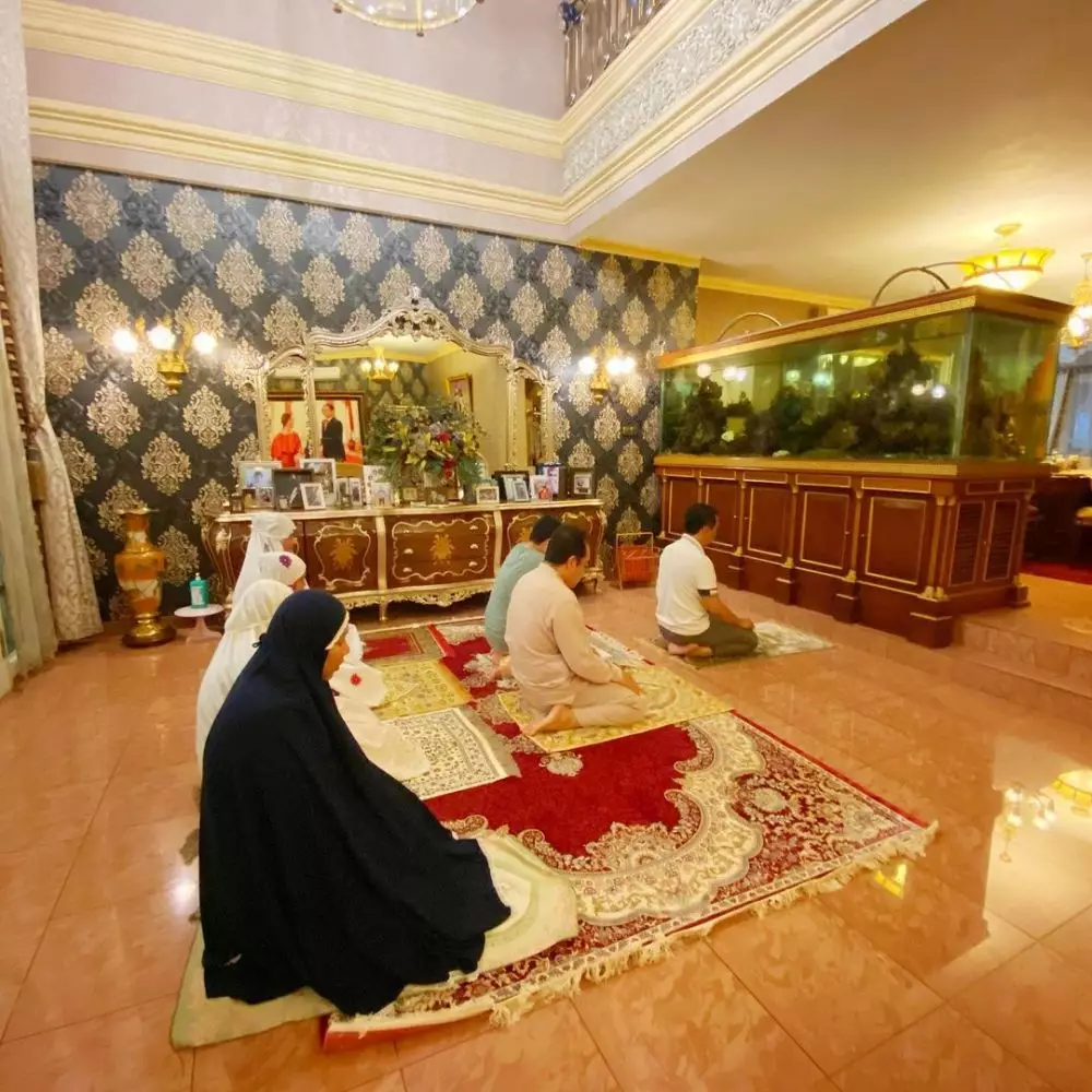 Inul terpapar Covid-19 sekeluarga © Instagram