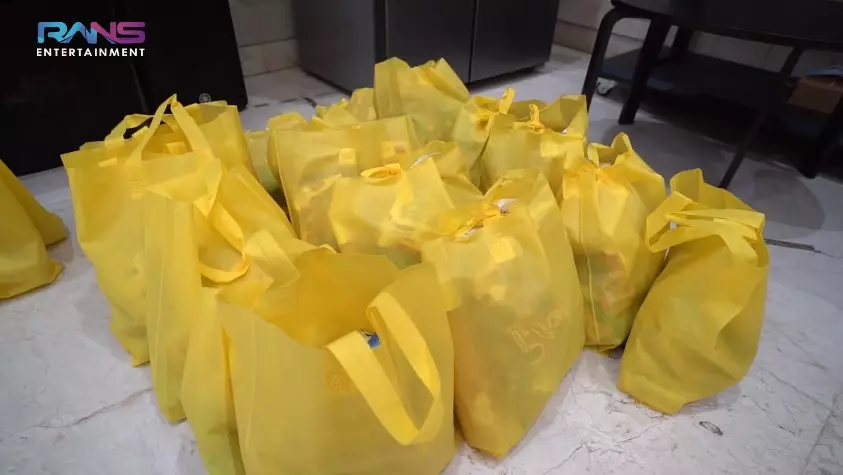 Momen Nagita dan Raffi siapkan ratusan sembako Youtube/Rans Entertainment