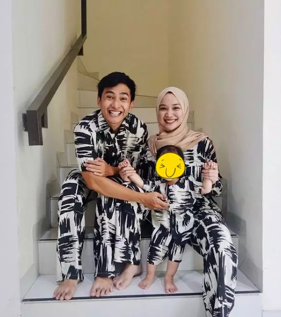 baju kembaran komedian © Instagram baju kembaran komedian © Instagram