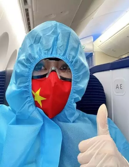 miss universe vietnam pakai apd Berbagai sumber