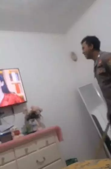 polisi demam ikatan cinta Berbagai sumber