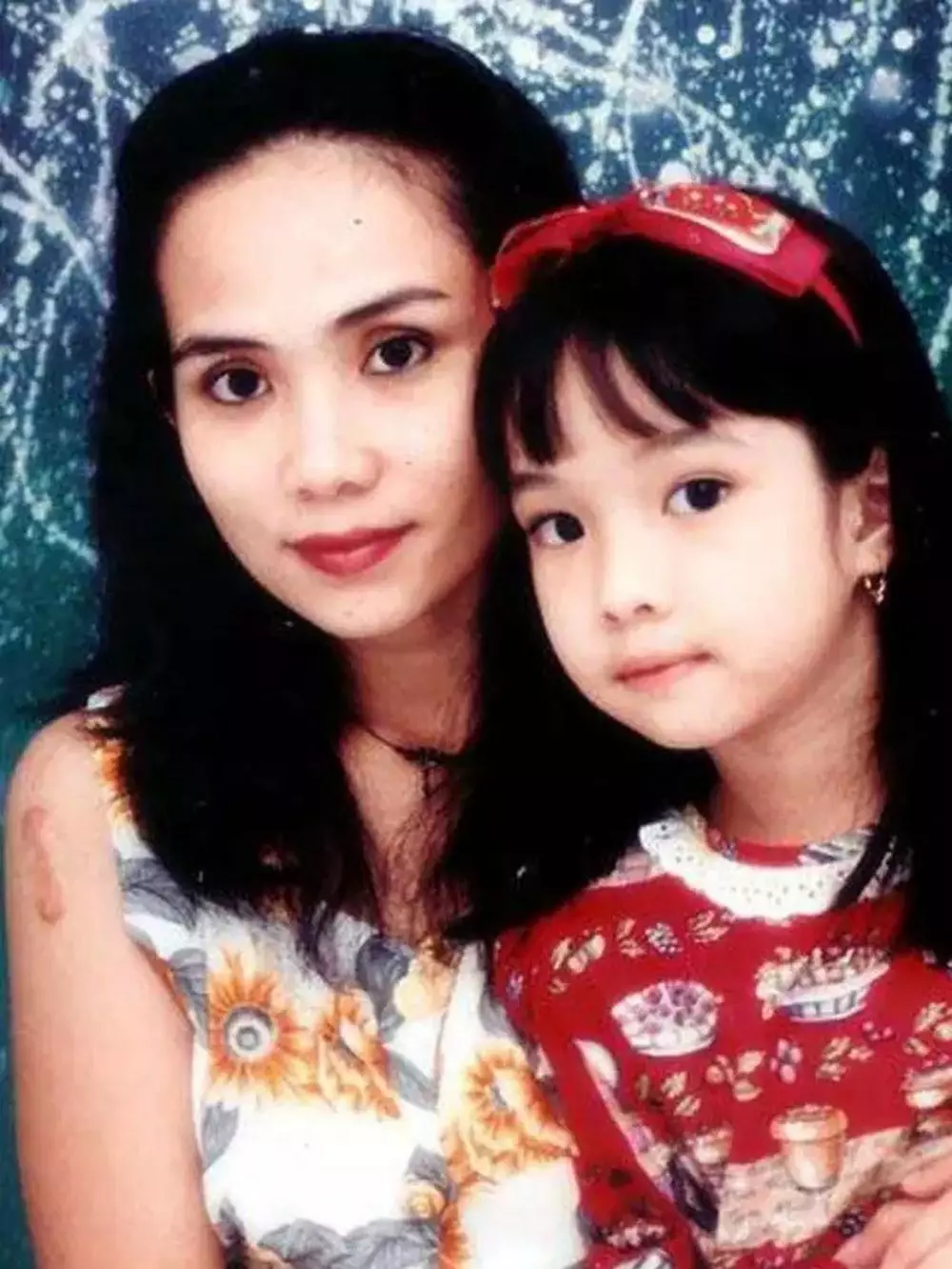 potret masa muda ibu penyanyi © 2021 brilio.net potret masa muda ibu penyanyi © 2021 brilio.net