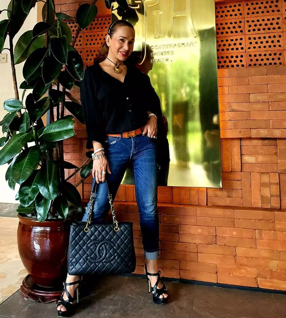 Berusia lebih dari 50 tahun 15 seleb ini tetap memesona bak ABG dari berbagai sumber