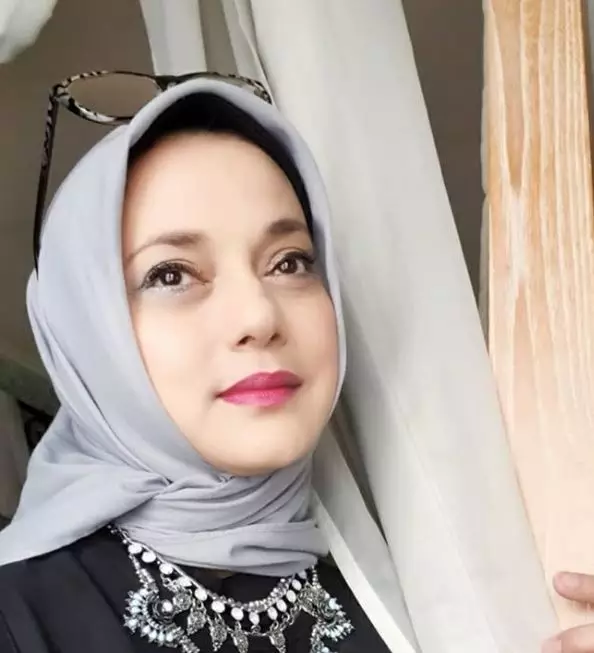 Berusia lebih dari 50 tahun 15 seleb ini tetap memesona bak ABG dari berbagai sumber