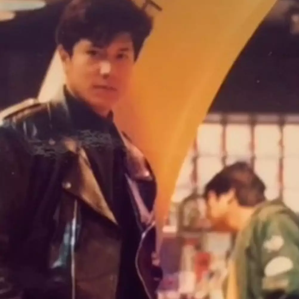 Bertubuh bugar di usia 56 tahun, potret pria ini bikin gagal fokus