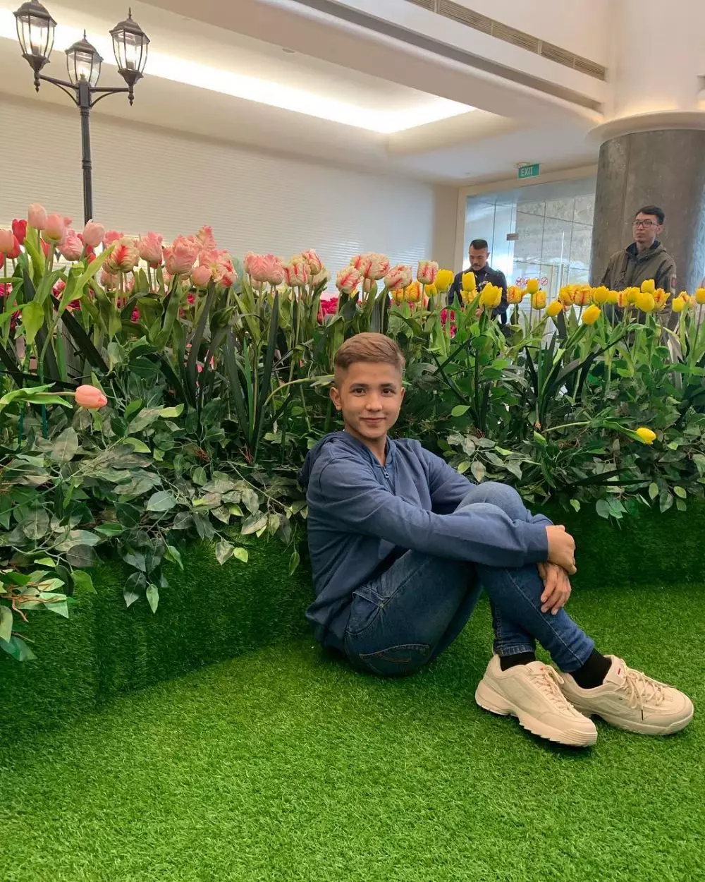 potret awal karier host liga dangdut © berbagai sumber