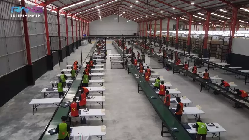 Momen Raffi Ahmad borong baju lebaran Youtube/Rans Entertainment