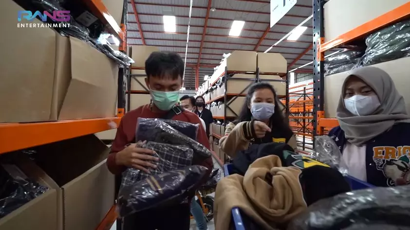 Momen Raffi Ahmad borong baju lebaran Youtube/Rans Entertainment