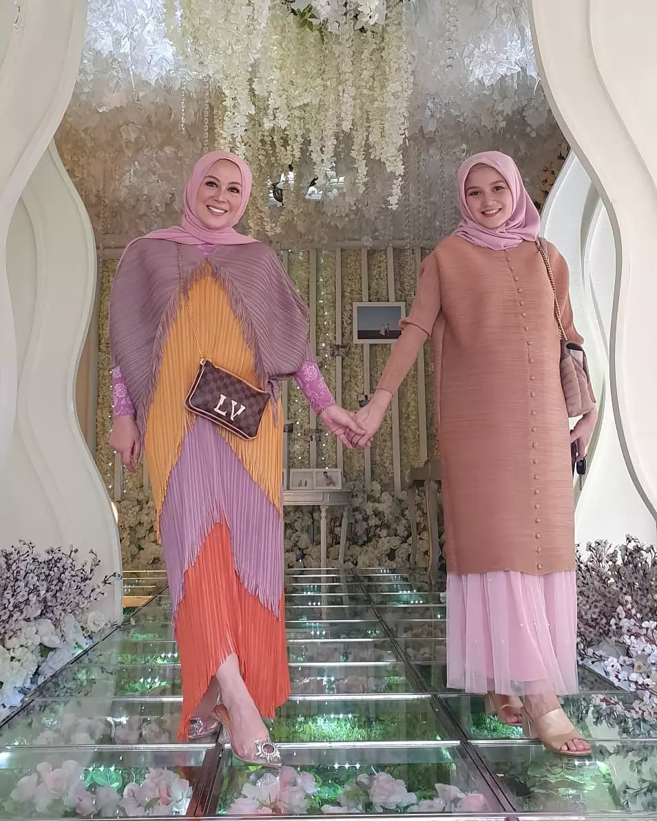 istri komedian kondangan © Instagram istri komedian kondangan © Instagram